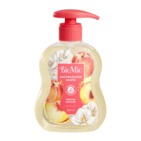 Жидкое мыло с дозатором Biomio Natural Liquid Soap с маслом персика 300мл